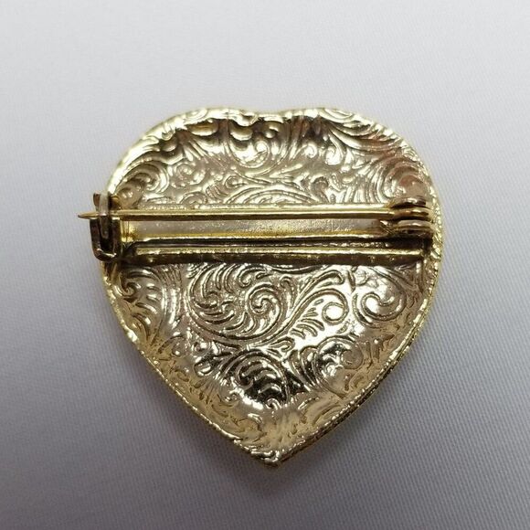 Vintage Heart Shape Brooch, Faux Pearl Gold Tone Setting, Sweetheart Lapel Pin - Picture 3 of 5
